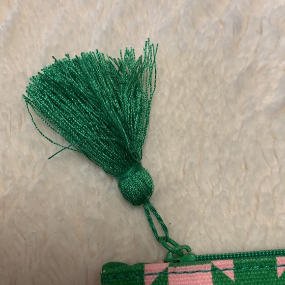 Makeup Bundle Lip & Bag Bundle - Picture 12 of 13